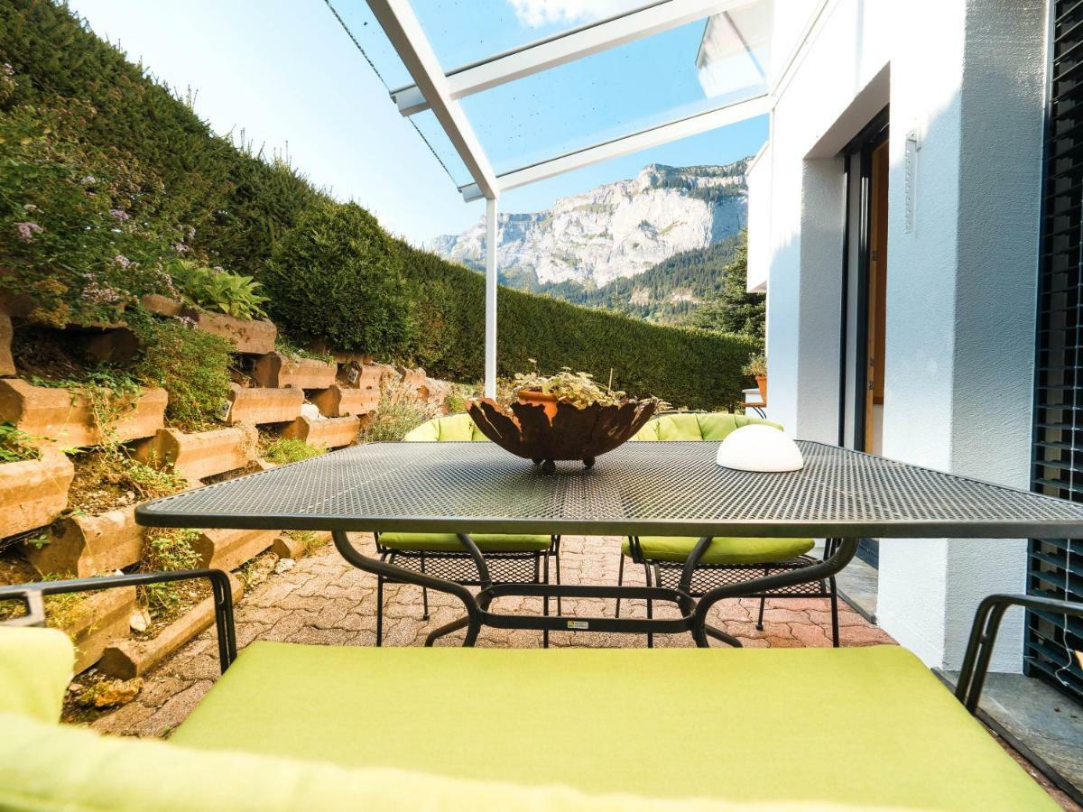 Charming 4 Bed Flat In * Flims